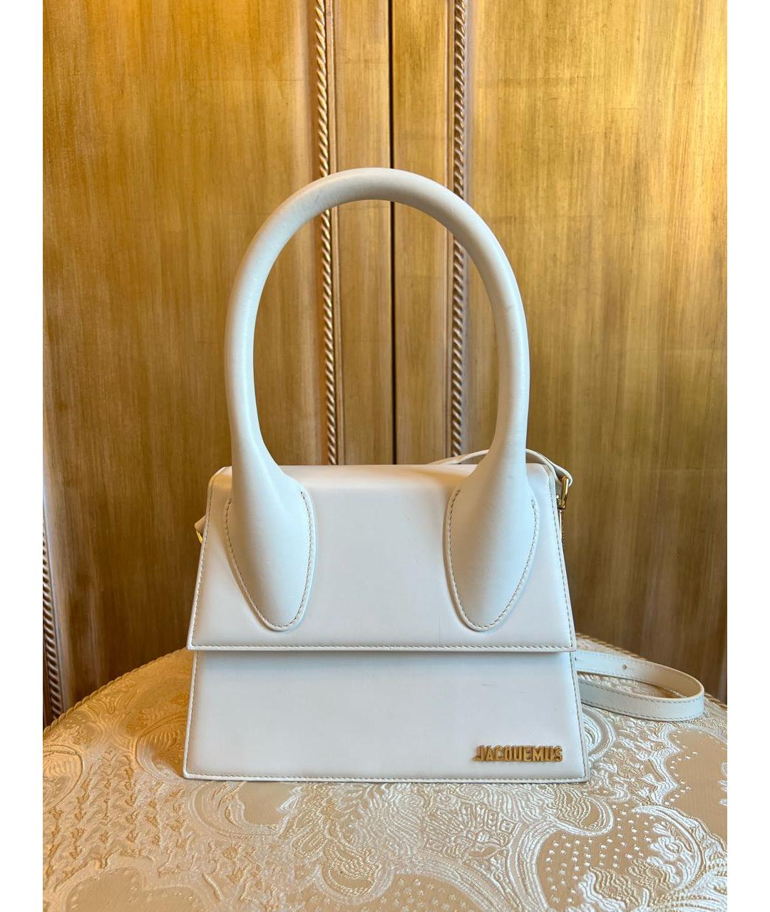 JACQUEMUS Белая кожаная сумка с короткими ручками, фото 9