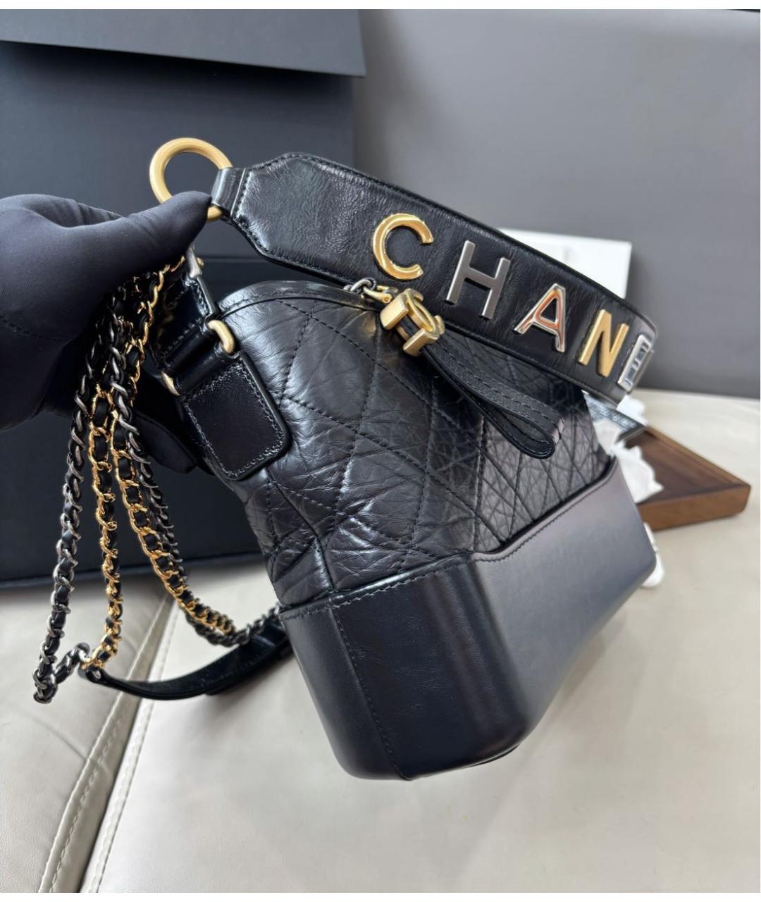 CHANEL Черная кожаная сумка через плечо, фото 3