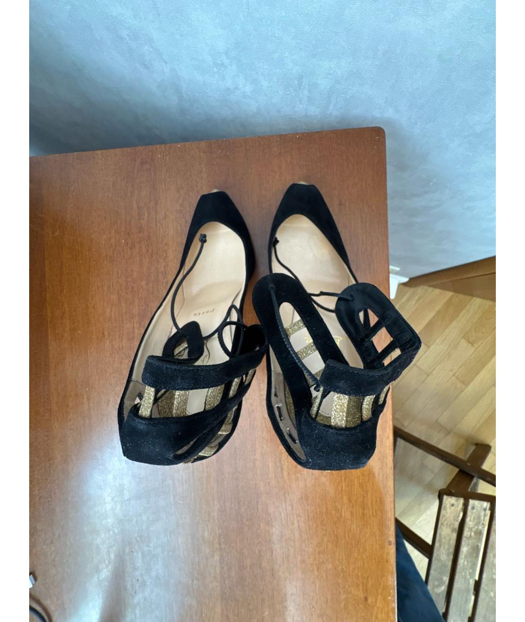 CHRISTIAN LOUBOUTIN Черные замшевые туфли, фото 3