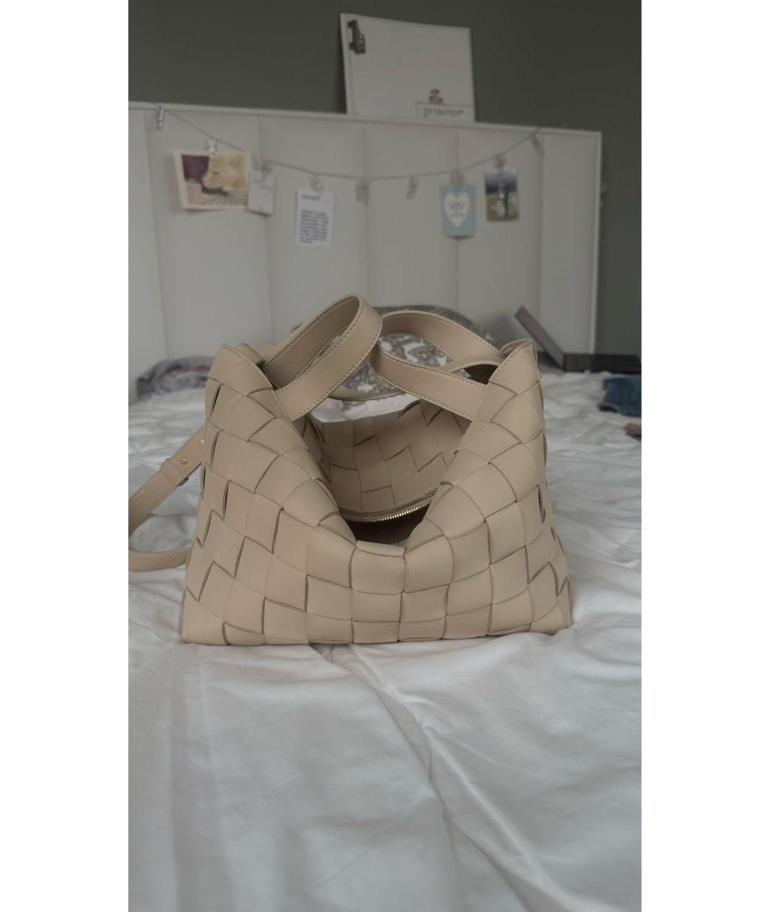 BOTTEGA VENETA Бежевая кожаная сумка тоут, фото 3