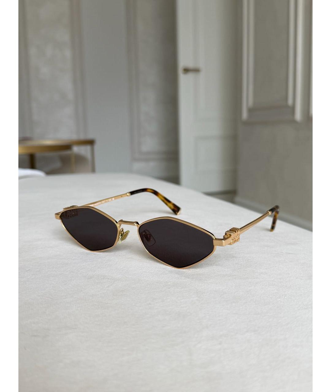 MIU MIU Золотые металлические солнцезащитные очки, фото 6