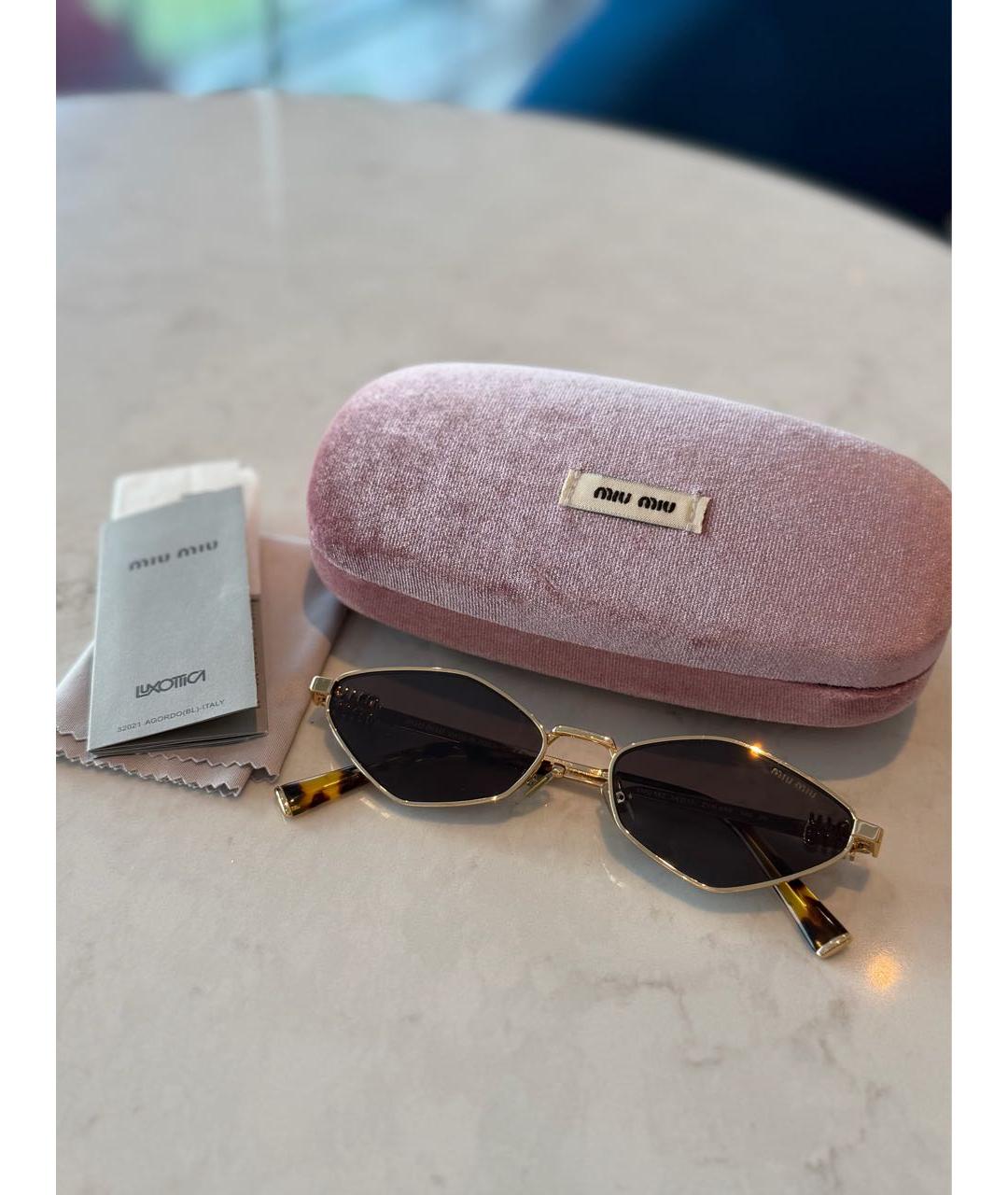 MIU MIU Золотые металлические солнцезащитные очки, фото 2
