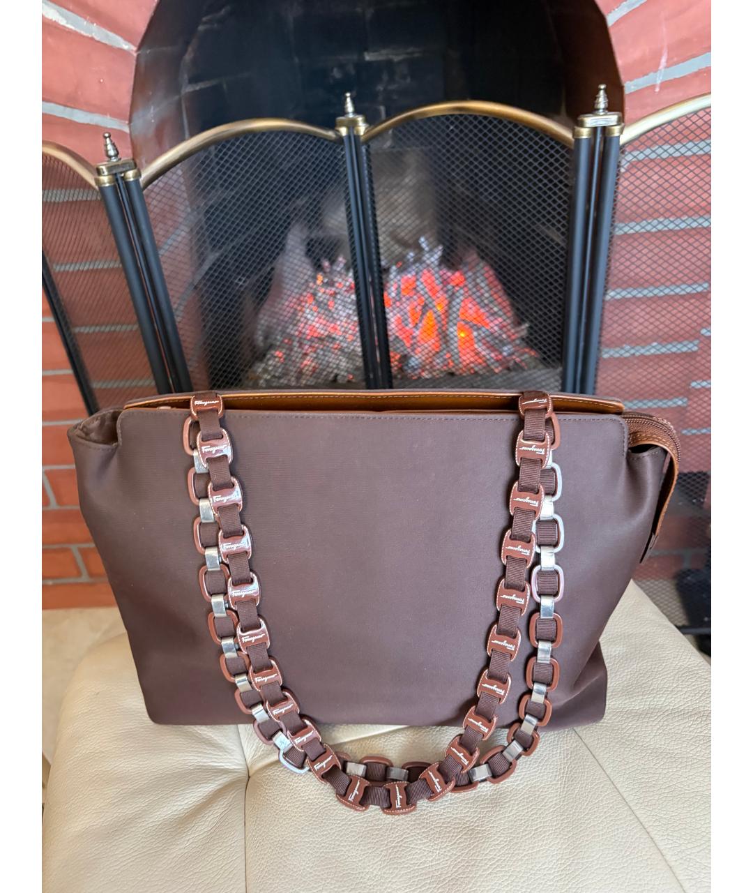 FERRAGAMO Коричневая кожаная сумка тоут, фото 7