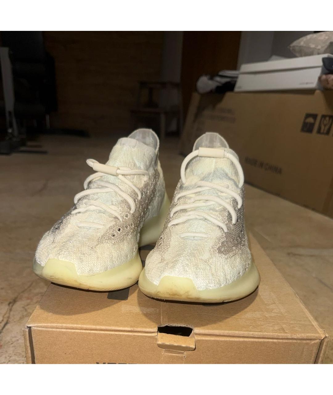 ADIDAS YEEZY Белые текстильные кроссовки, фото 2
