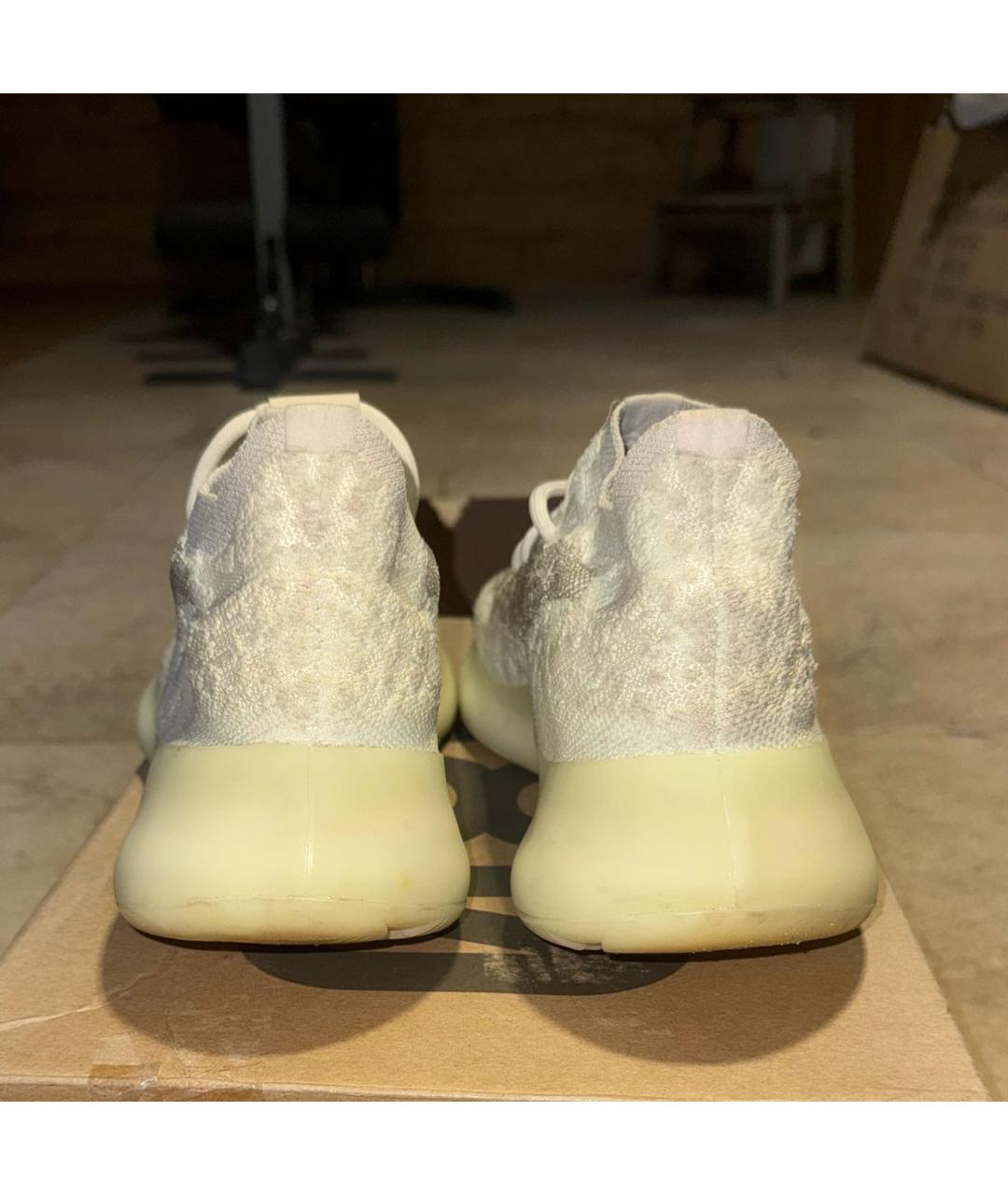 ADIDAS YEEZY Белые текстильные кроссовки, фото 4