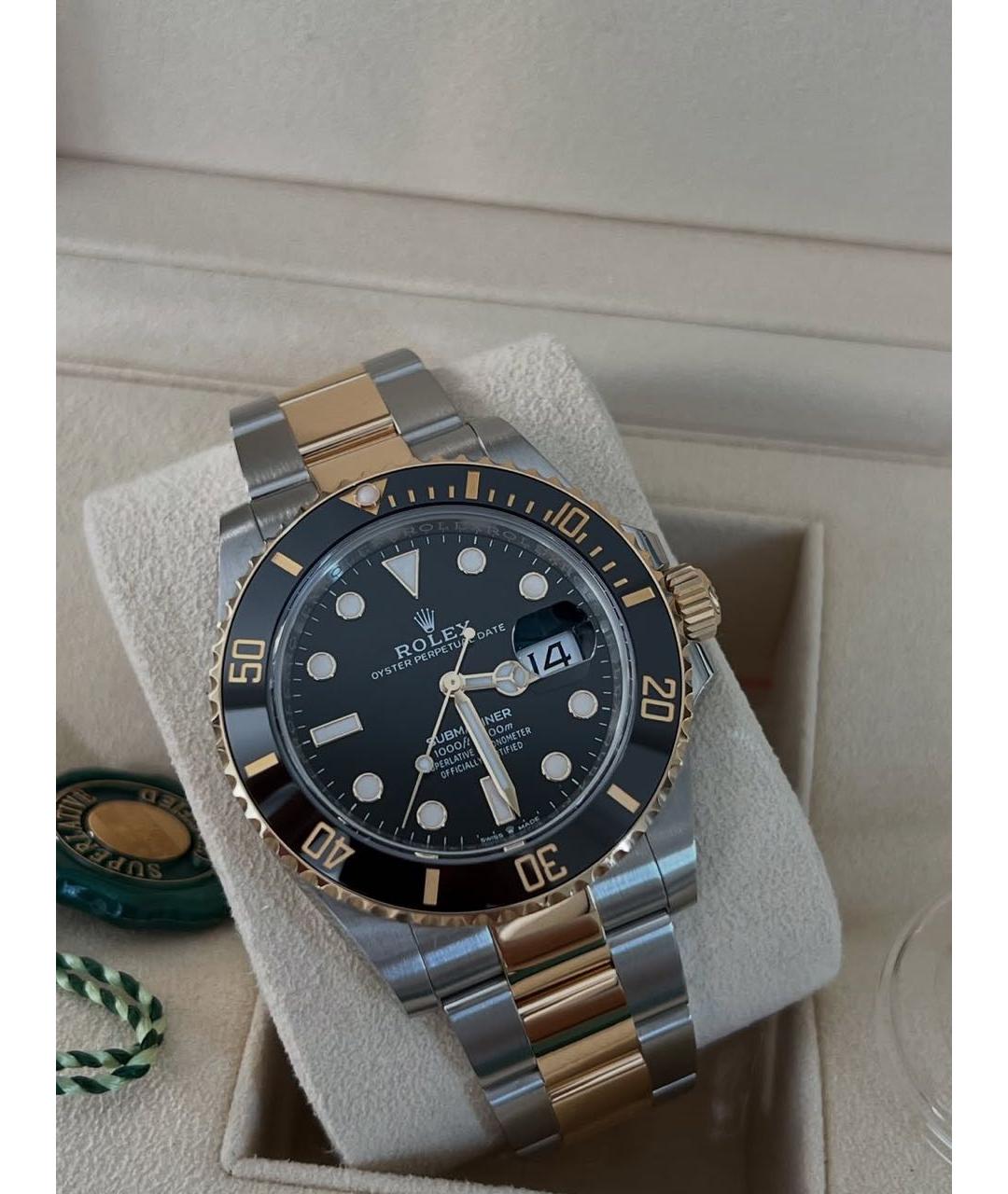 ROLEX Черные часы из желтого золота, фото 2