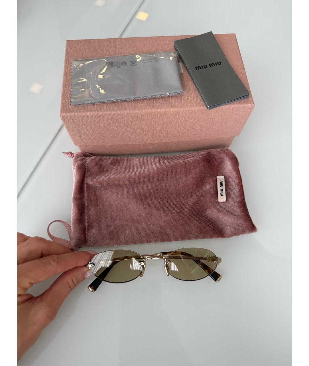 MIU MIU Золотые металлические солнцезащитные очки, фото 4