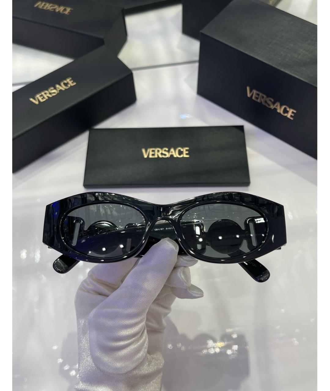 VERSACE Черные пластиковые солнцезащитные очки, фото 3