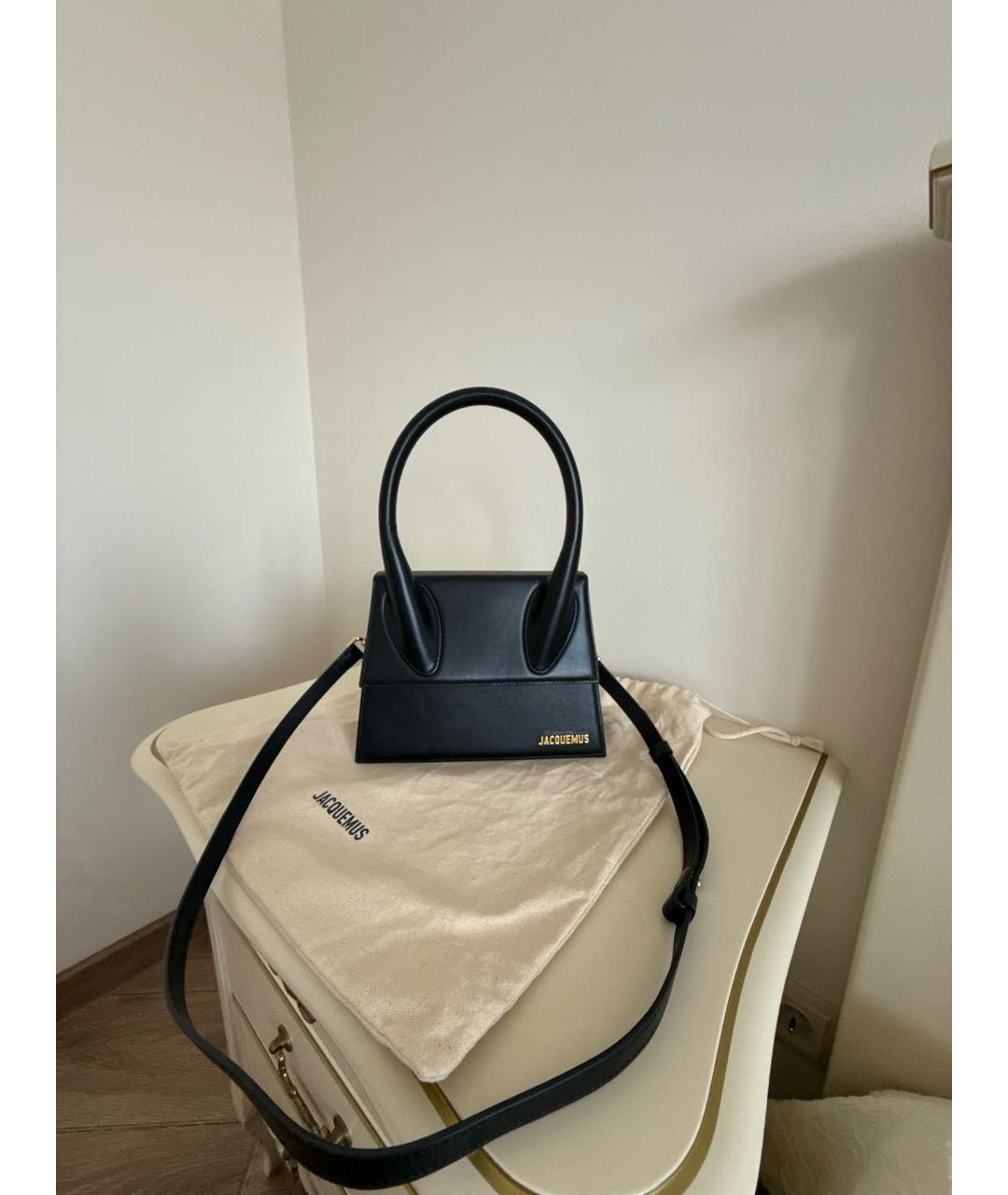 JACQUEMUS Черная кожаная сумка с короткими ручками, фото 5