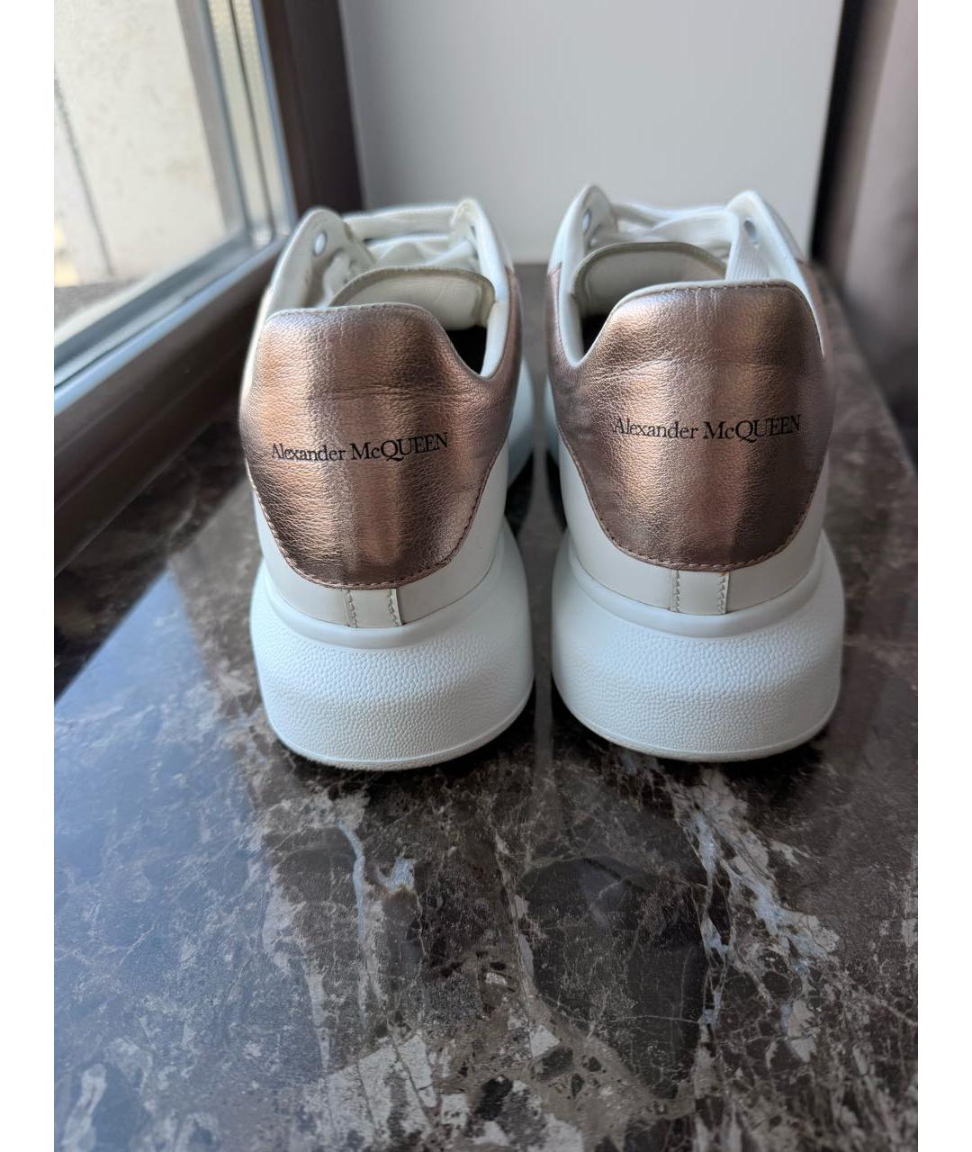 MCQ ALEXANDER MCQUEEN Белые кожаные кеды, фото 4