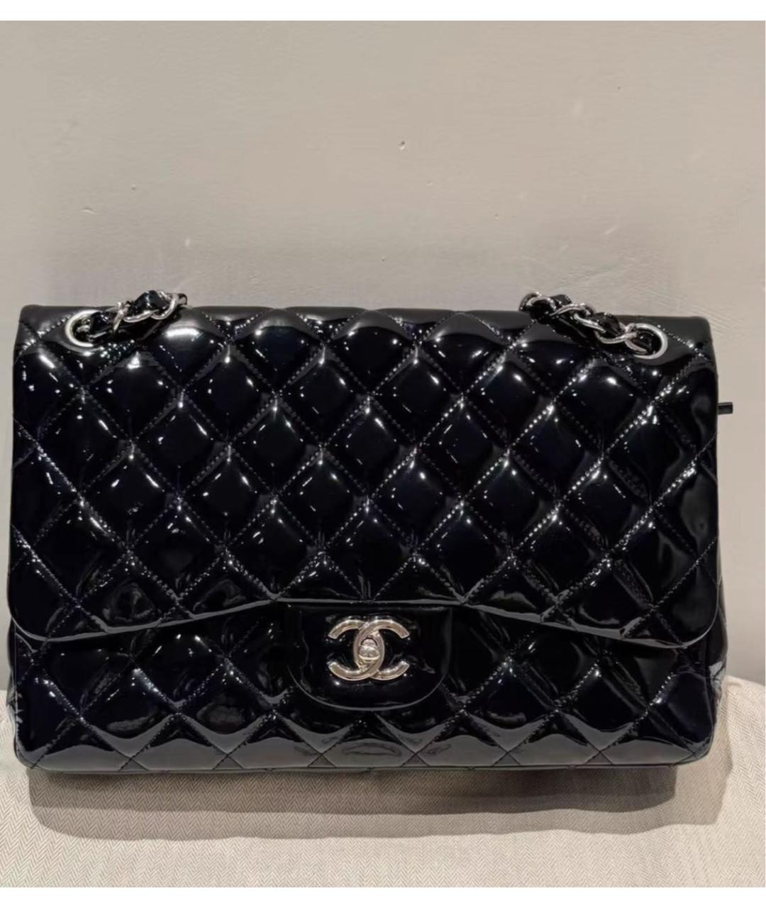 CHANEL Черная сумка через плечо из лакированной кожи, фото 5