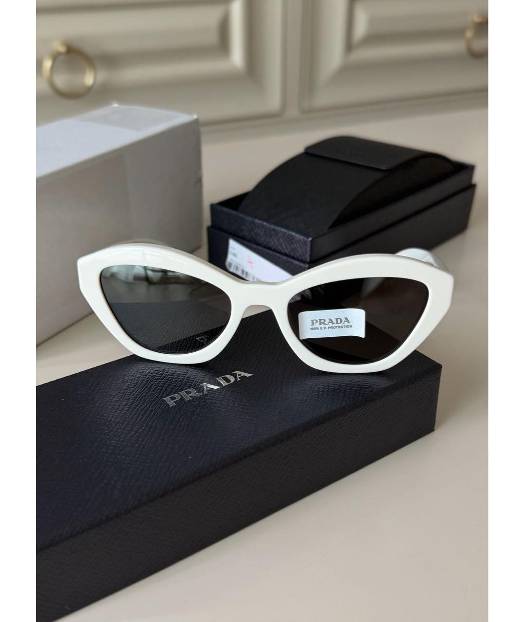 PRADA Белые пластиковые солнцезащитные очки, фото 2