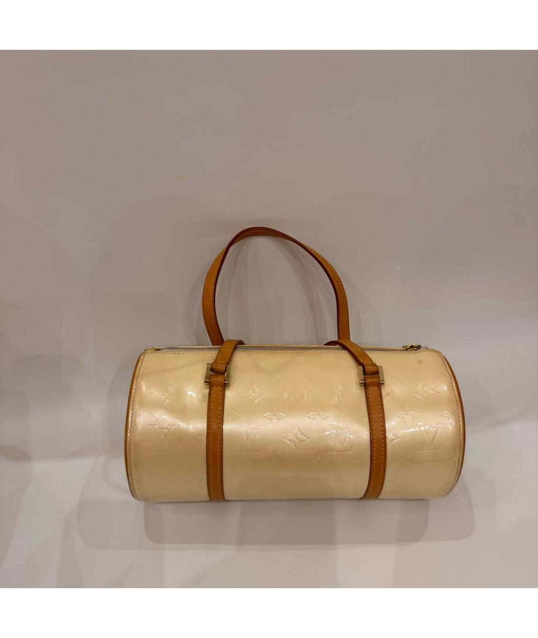 LOUIS VUITTON Бежевая сумка с короткими ручками из лакированной кожи, фото 2