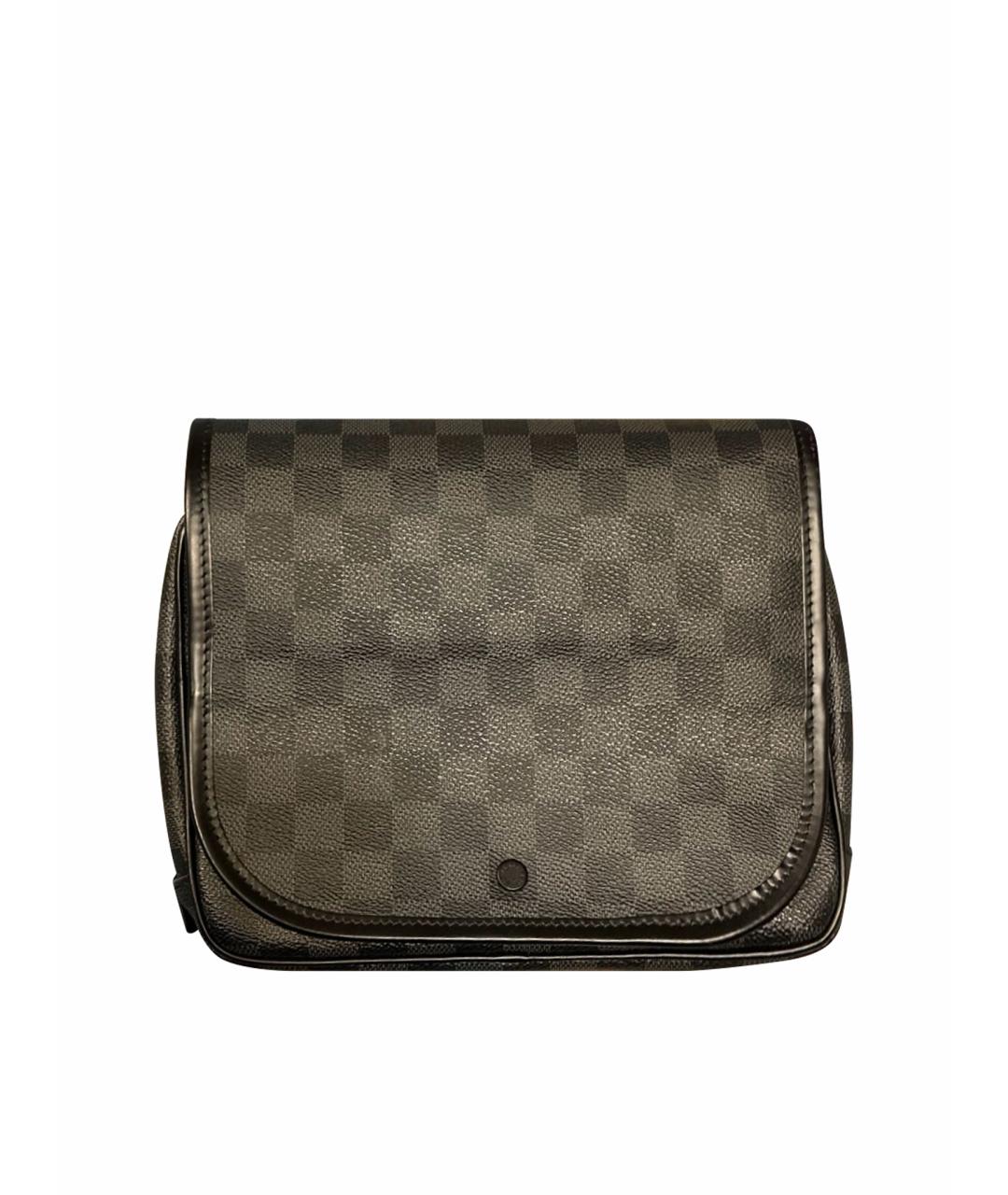 LOUIS VUITTON Черная косметичка, фото 1