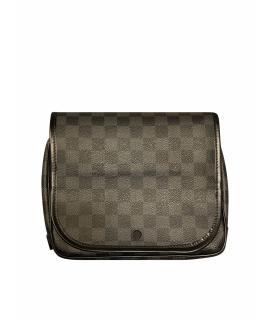 LOUIS VUITTON Косметичка