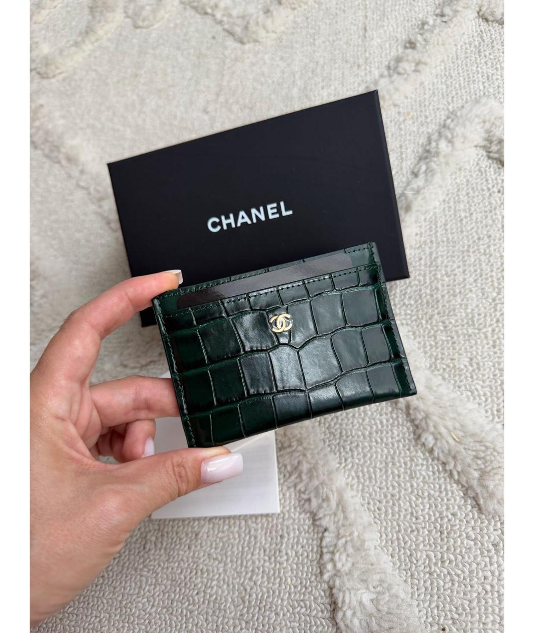 CHANEL Зеленый кожаный кардхолдер, фото 2