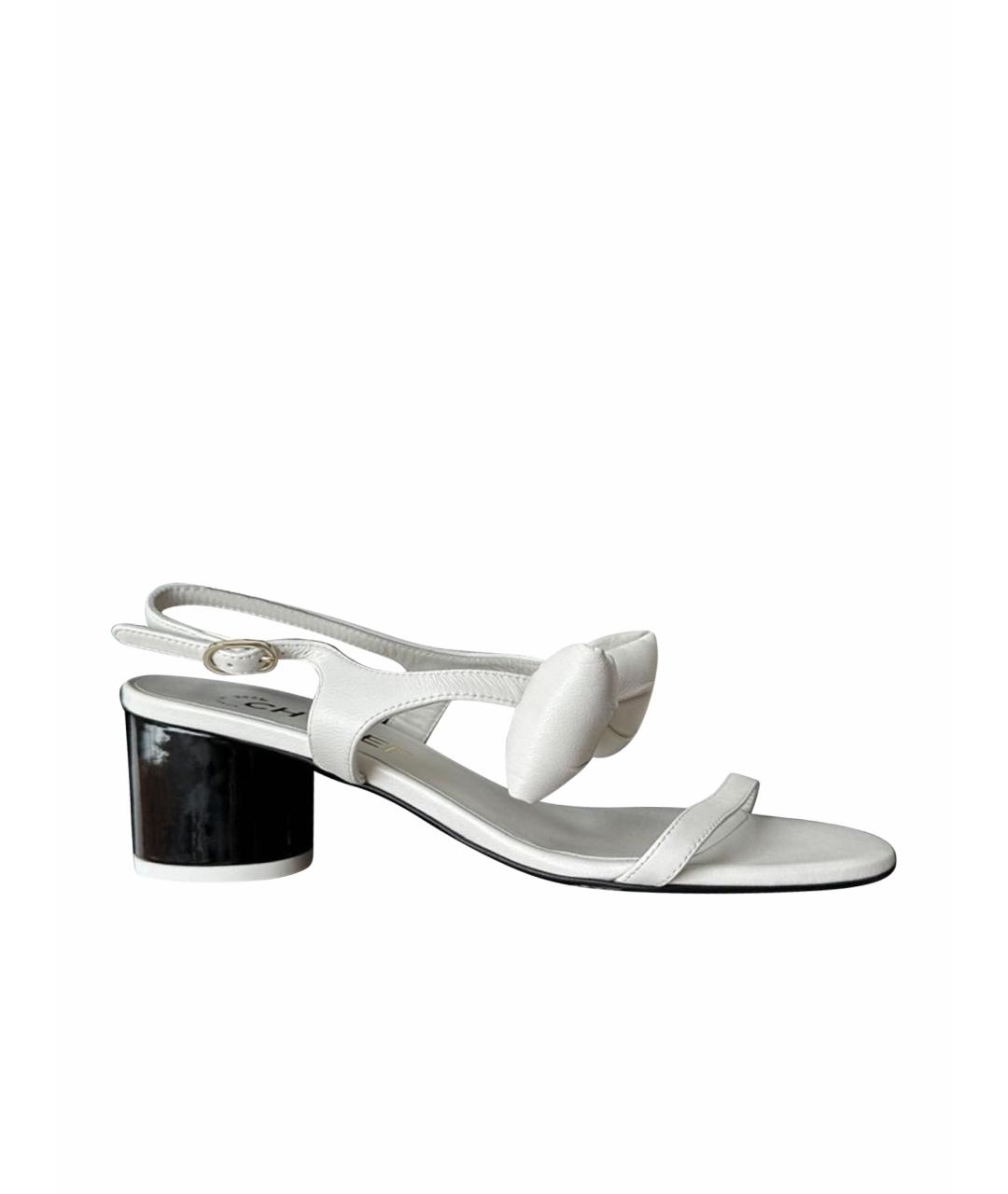CHANEL Белые кожаные босоножки, фото 1