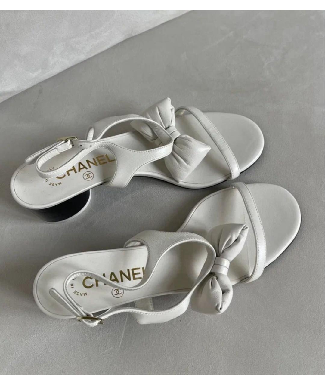 CHANEL Белые кожаные босоножки, фото 4