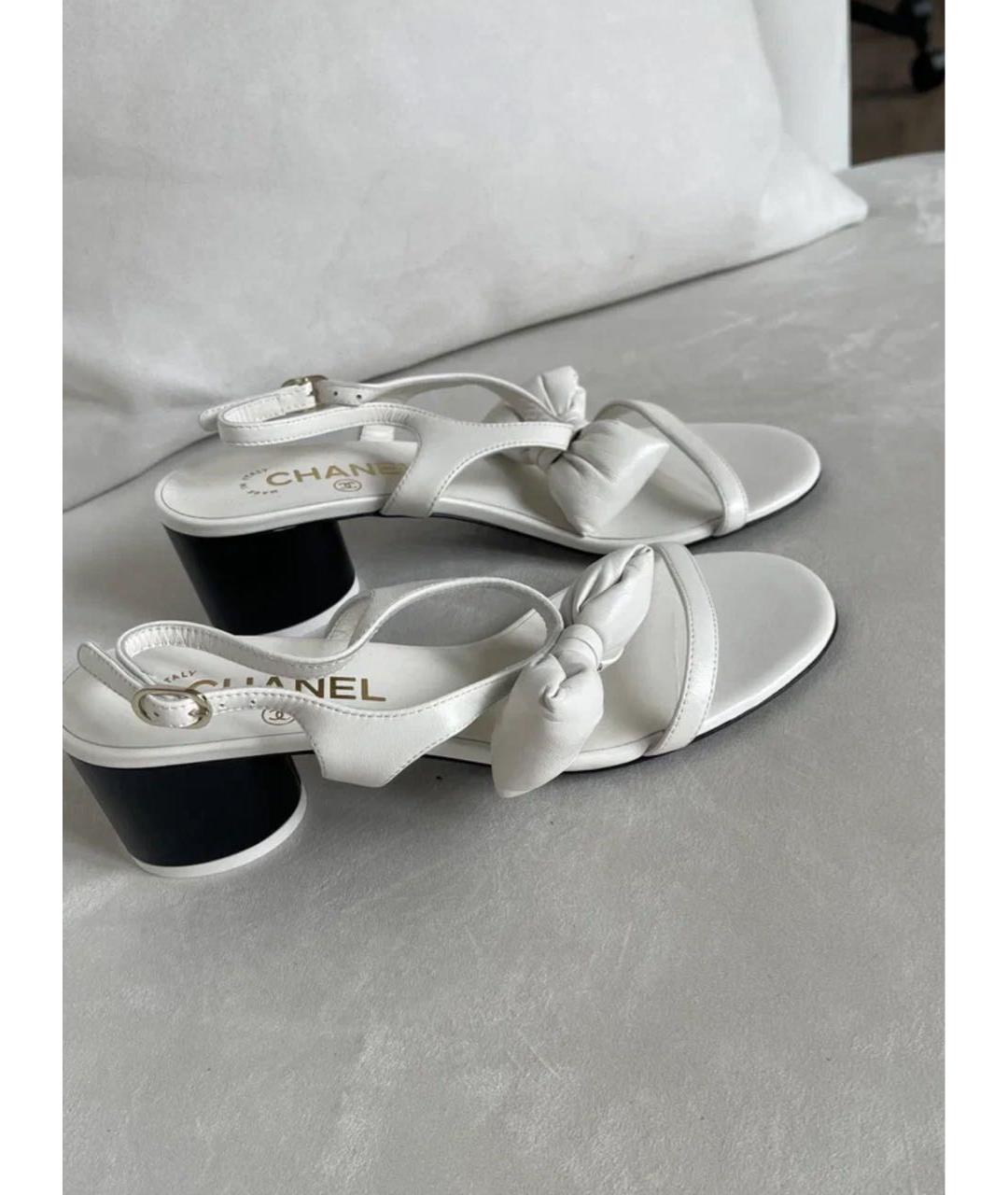 CHANEL Белые кожаные босоножки, фото 3