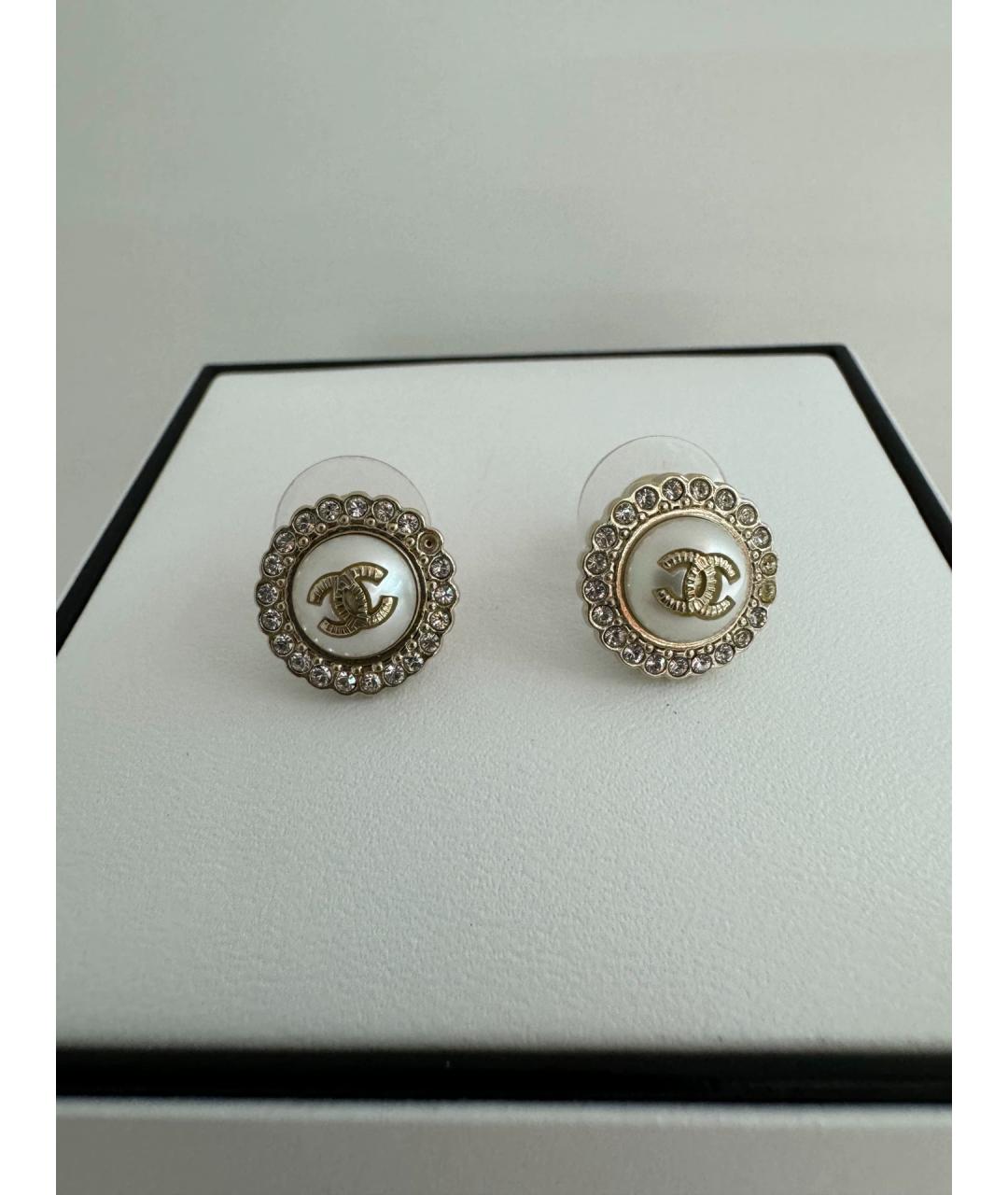 CHANEL Белые серьги, фото 4