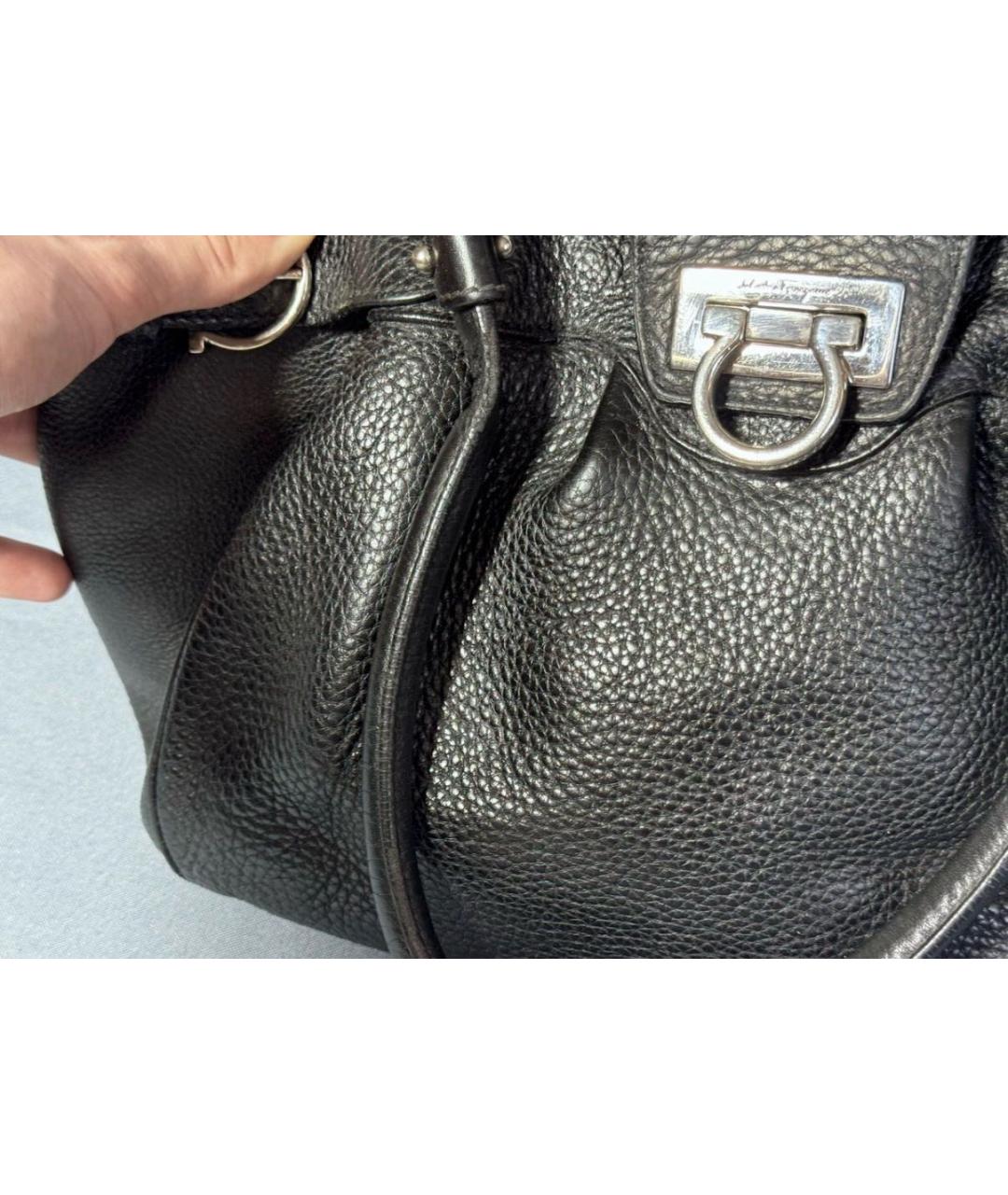 FERRAGAMO Черная кожаная сумка тоут, фото 2