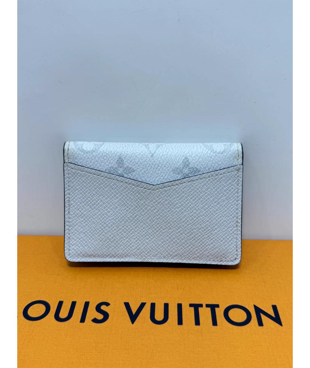 LOUIS VUITTON Серый кожаный кардхолдер, фото 2