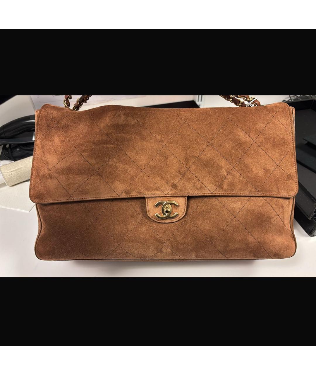 CHANEL Коричневая замшевая сумка через плечо, фото 2