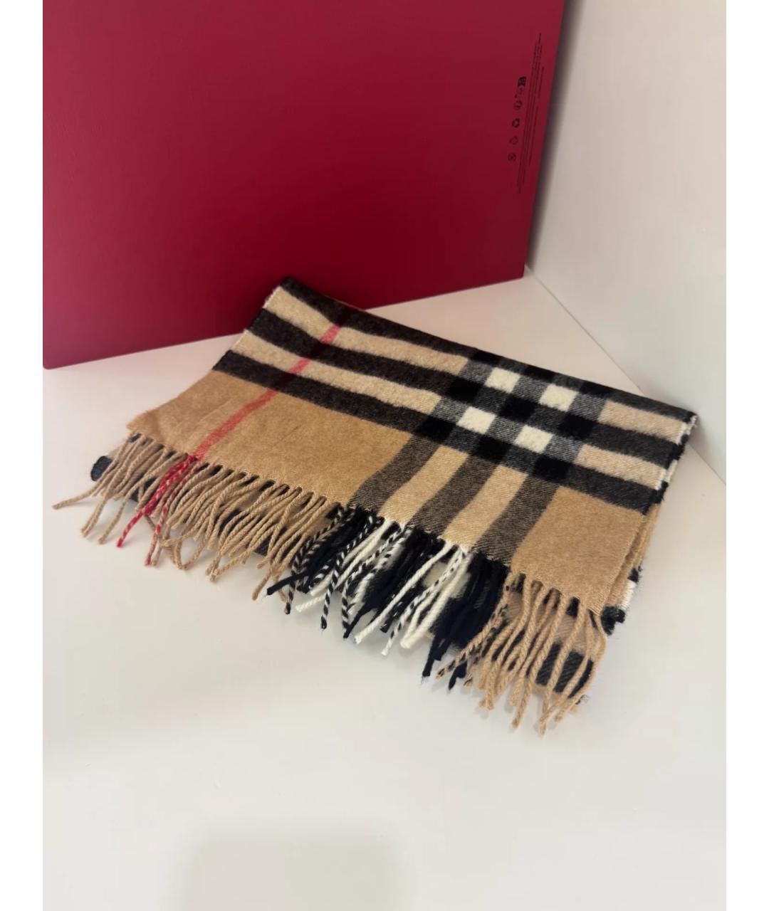 BURBERRY Бежевый кашемировый шарф, фото 4