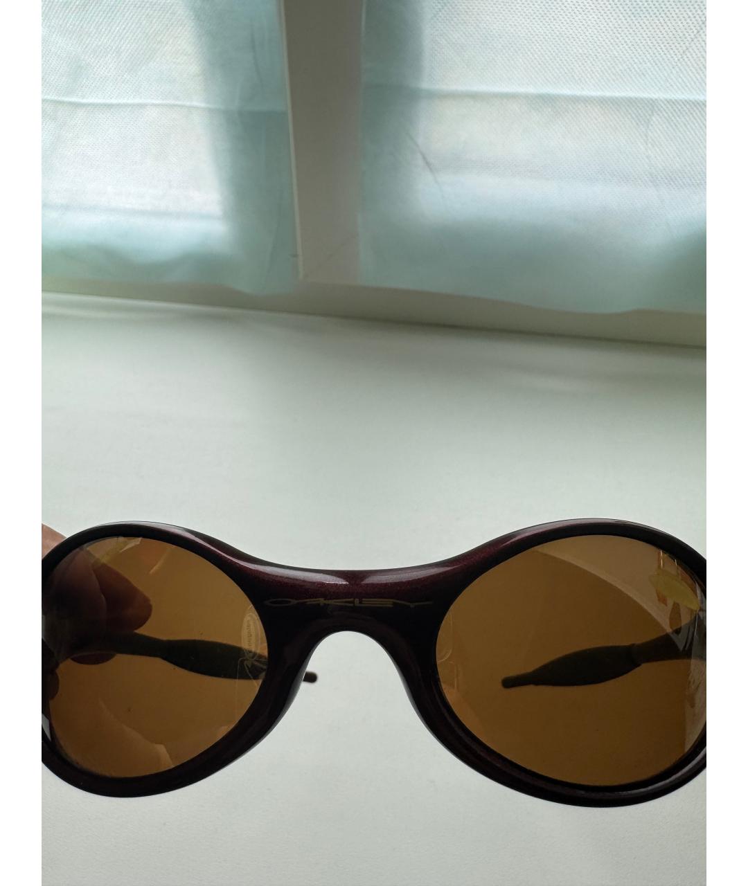 OAKLEY Бордовые пластиковые солнцезащитные очки, фото 4