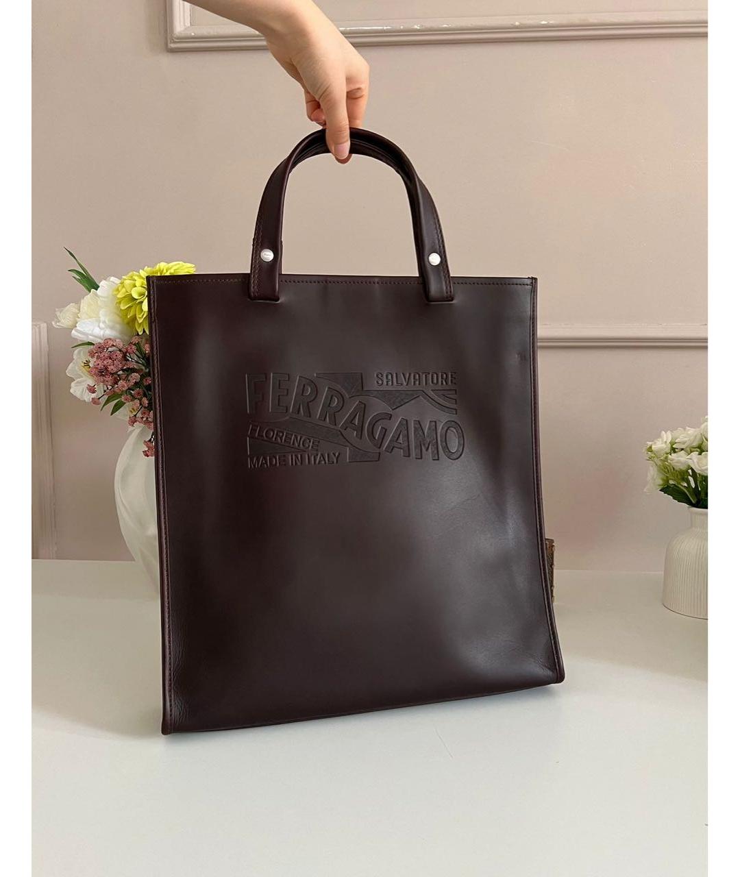 FERRAGAMO Коричневая кожаная сумка тоут, фото 2
