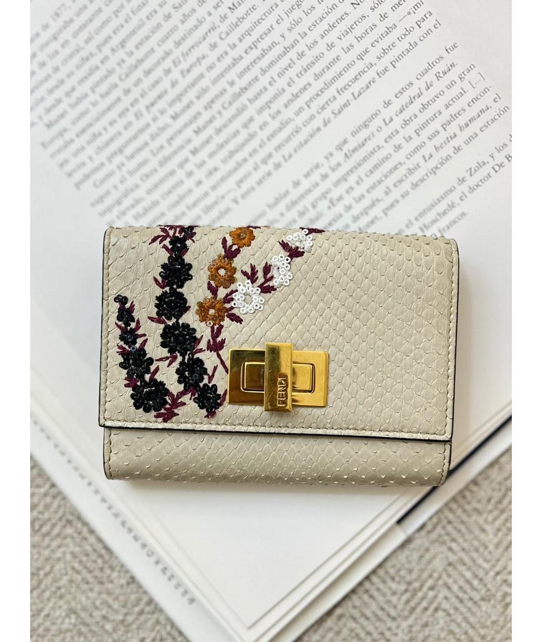 FENDI Бежевый кожаный кошелек, фото 9