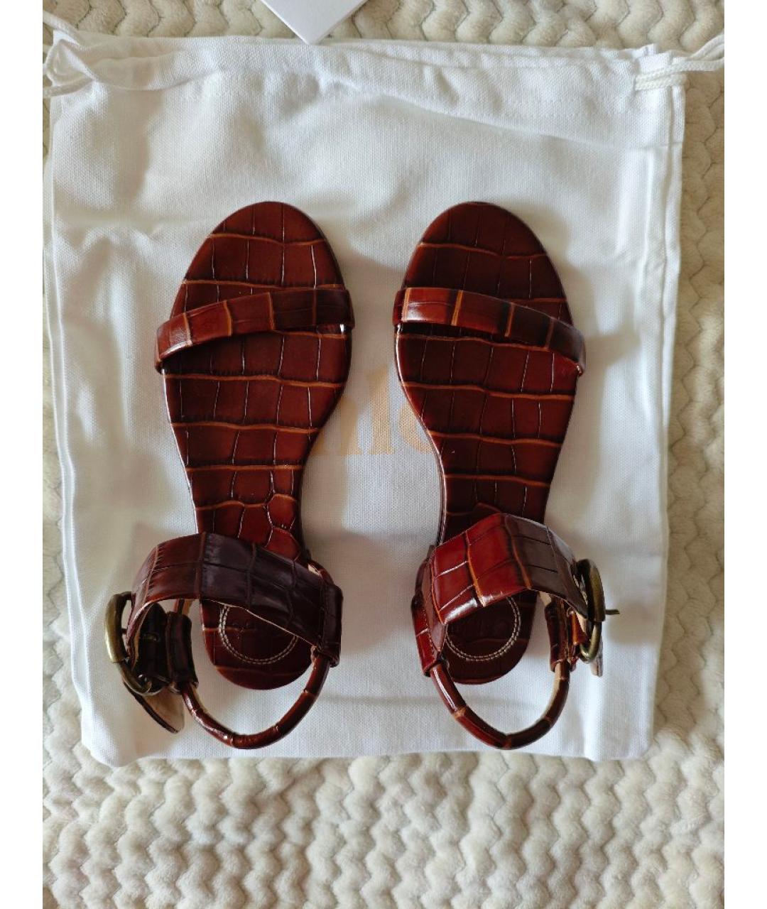 CHLOE Коричневые сандалии из лакированной кожи, фото 2