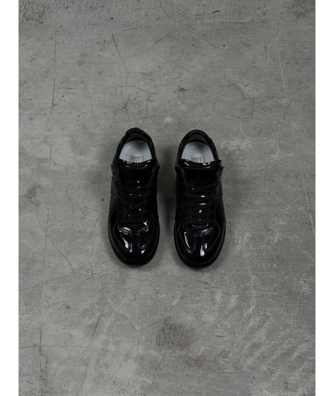MAISON MARGIELA Черные кеды из лакированной кожи, фото 2