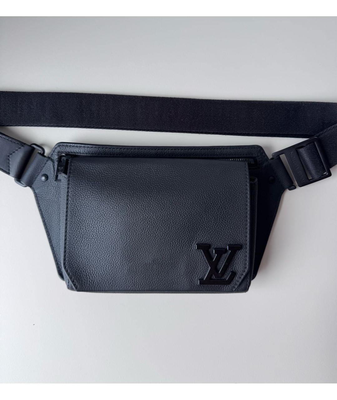 LOUIS VUITTON Черная кожаная поясная сумка, фото 8