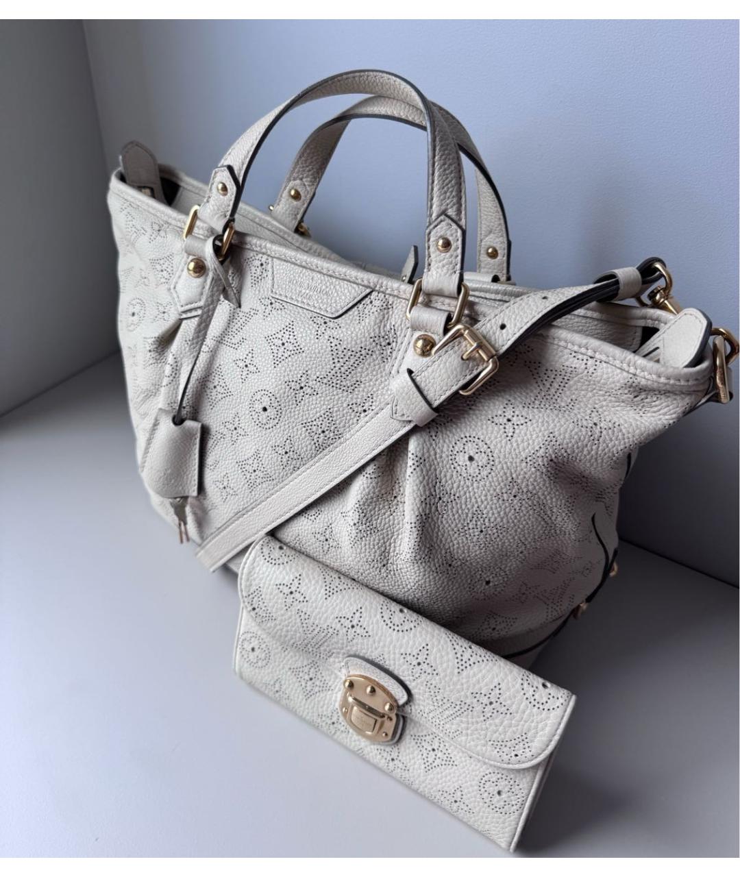 LOUIS VUITTON Бежевая кожаная сумка с короткими ручками, фото 2