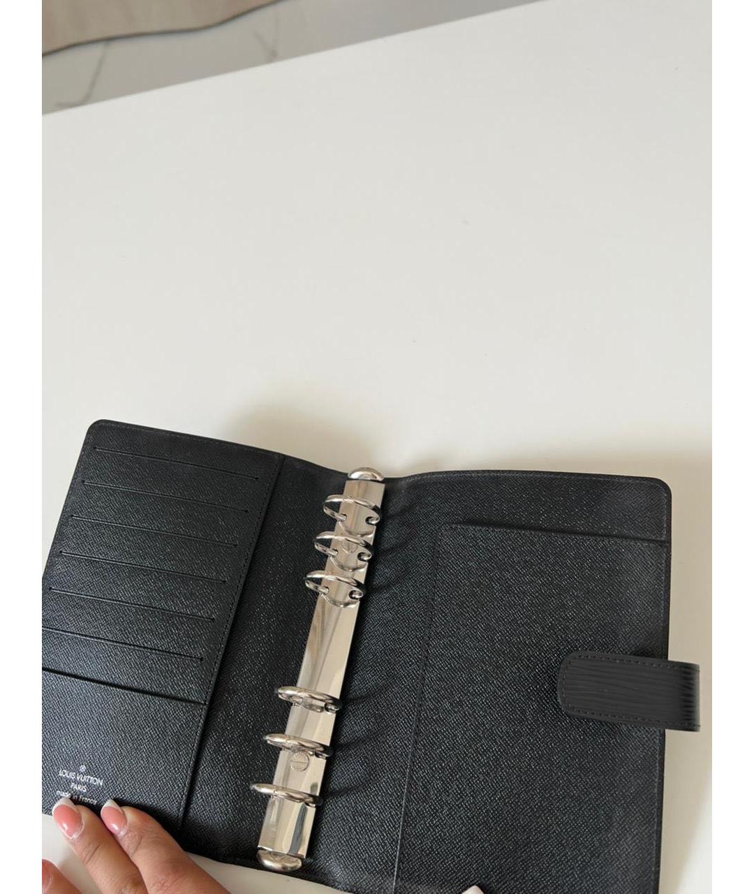 LOUIS VUITTON Черная ключница, фото 4