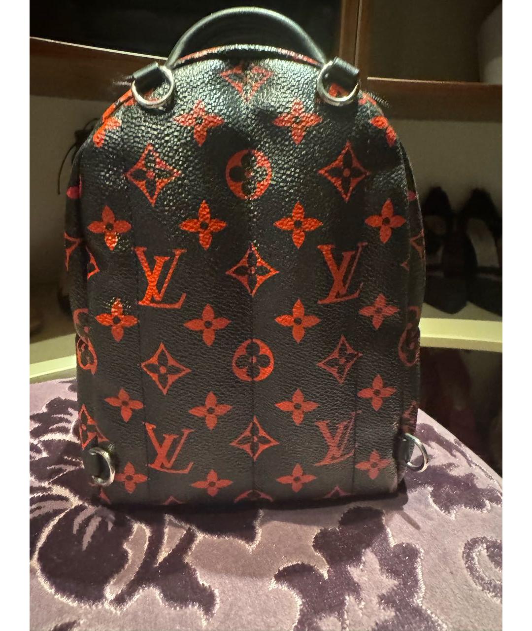 LOUIS VUITTON Черный кожаный рюкзак, фото 3