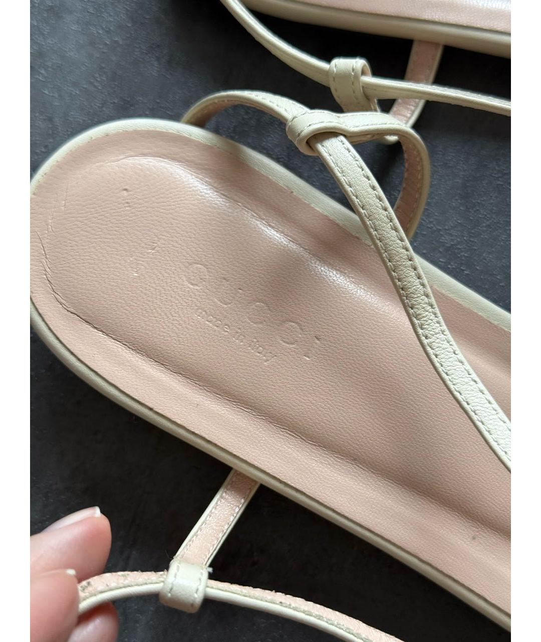 GUCCI Бежевые кожаные босоножки, фото 3