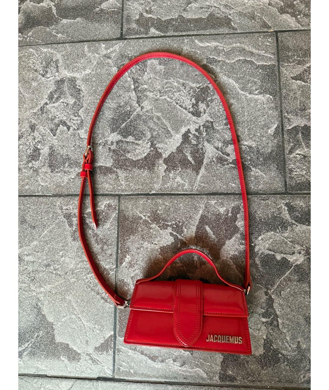 JACQUEMUS Красная сумка с короткими ручками из лакированной кожи, фото 6