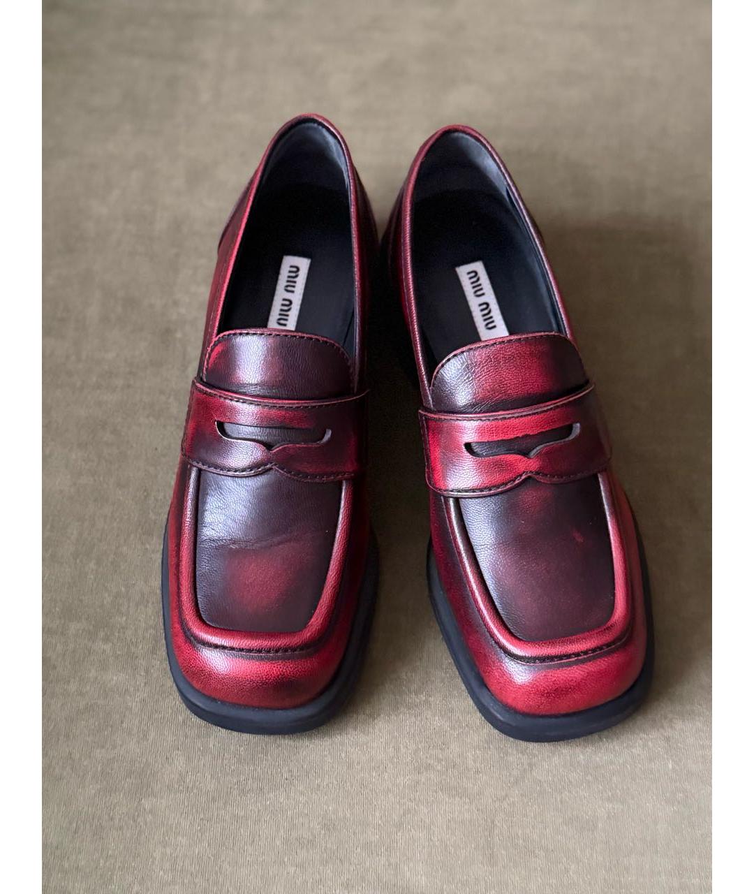 MIU MIU Бордовые кожаные мокасины, фото 3