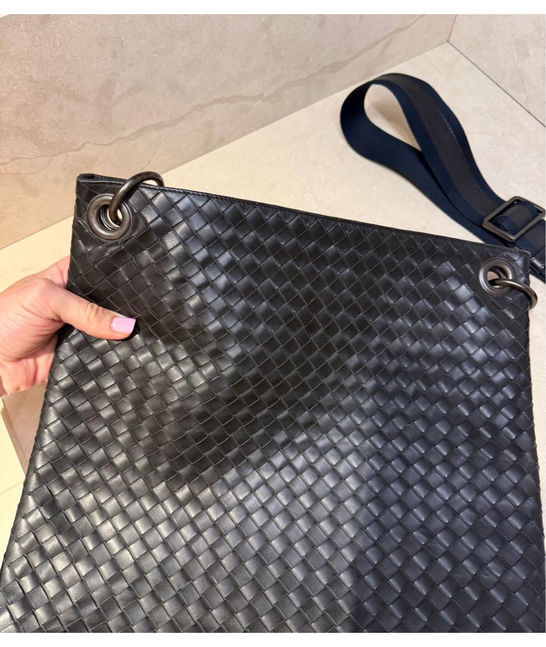 BOTTEGA VENETA Черная кожаная сумка на плечо, фото 3