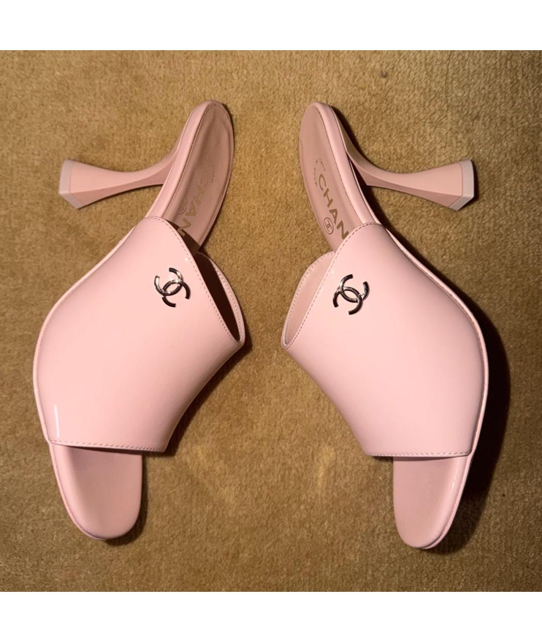 CHANEL Розовые мюли из лакированной кожи, фото 4