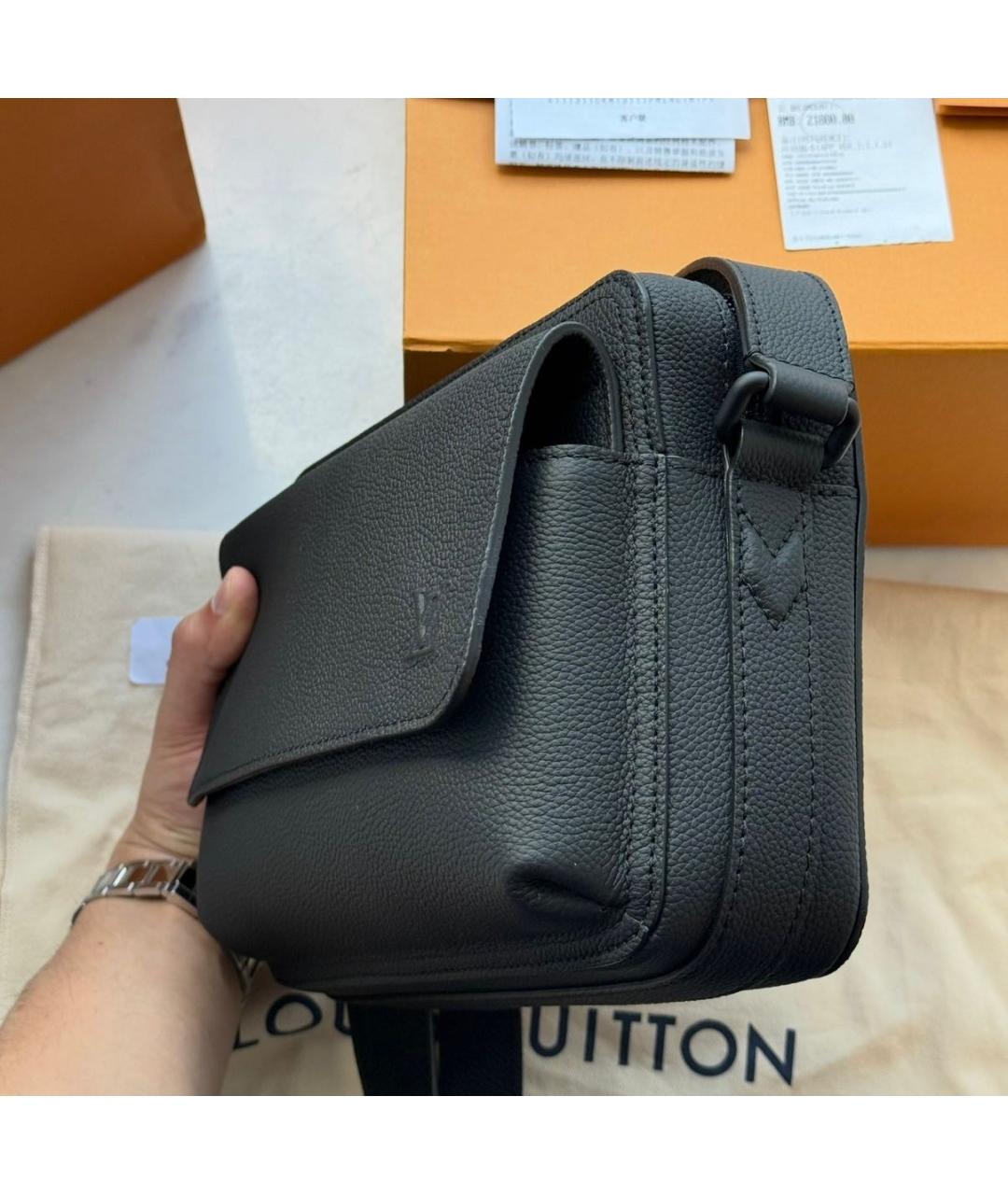 LOUIS VUITTON Черная кожаная сумка на плечо, фото 2