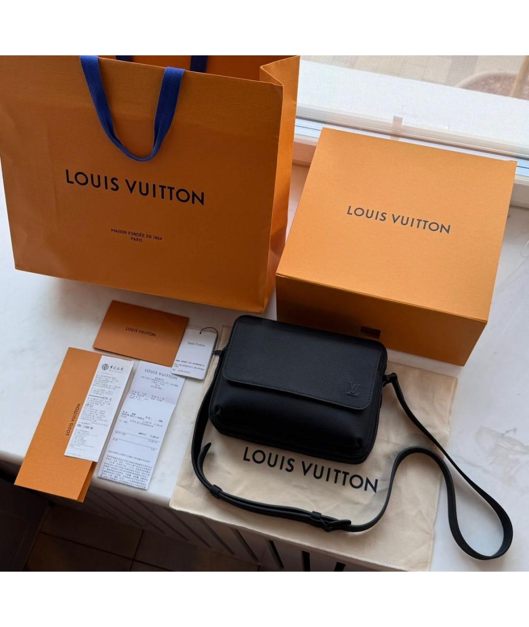 LOUIS VUITTON Черная кожаная сумка на плечо, фото 5