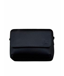 LOUIS VUITTON Сумка на плечо