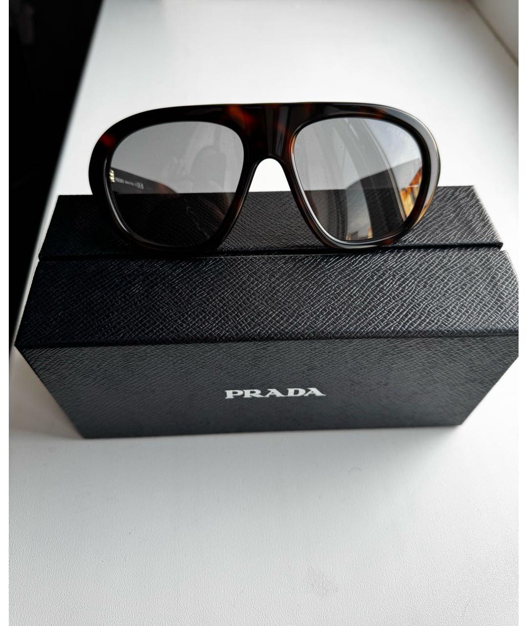 PRADA Коричневые пластиковые солнцезащитные очки, фото 4