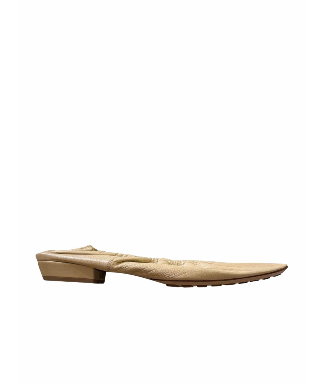 BOTTEGA VENETA Бежевые кожаные балетки, фото 1