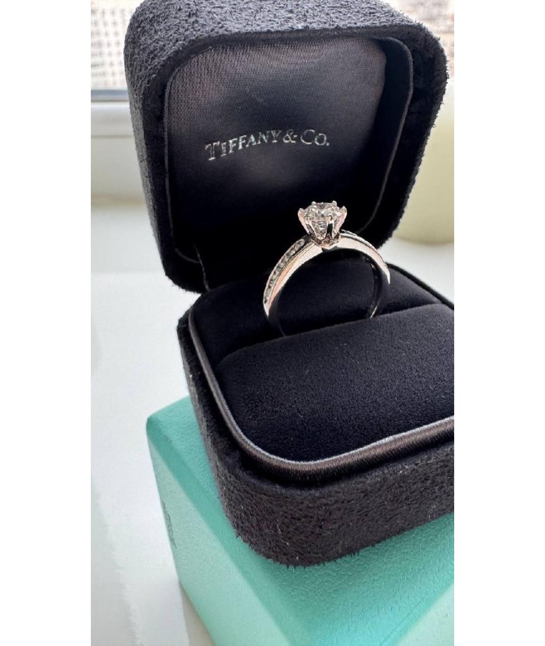 TIFFANY&CO Белое платиновое кольцо, фото 2
