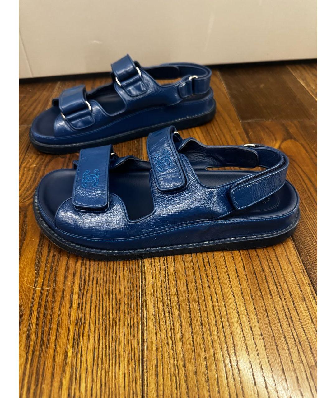 CHANEL Синие кожаные сандалии, фото 5