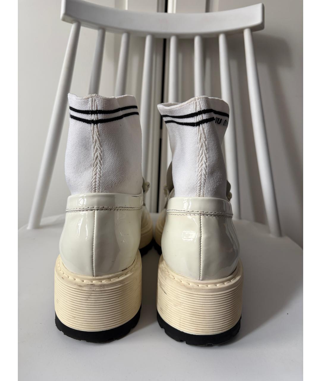MIU MIU Белые лоферы из лакированной кожи, фото 6